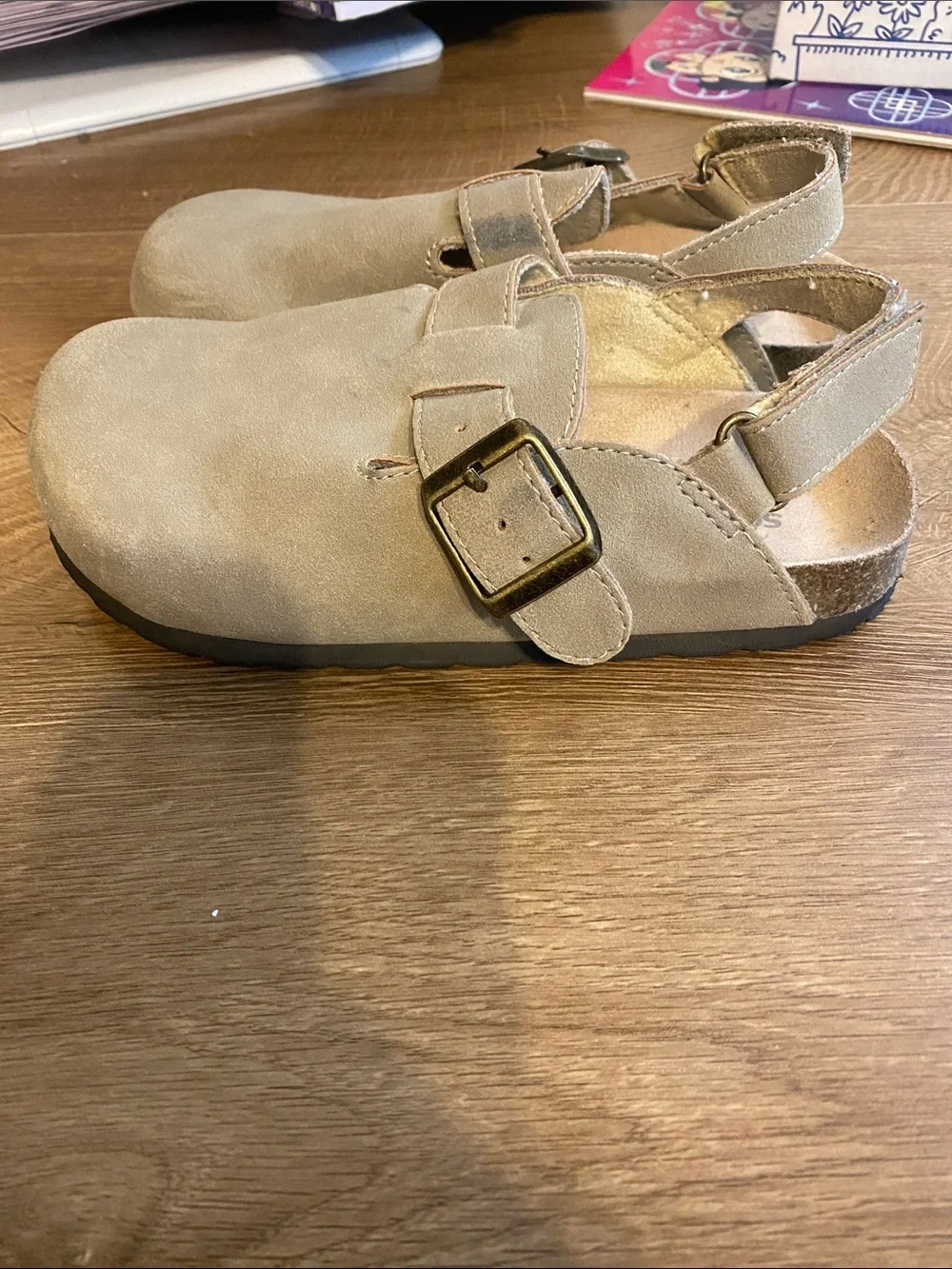 Sonoma Kids Adjustable Strap Clogs in Black and Tan